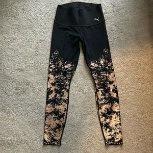 Rose gold patterned puma leggings